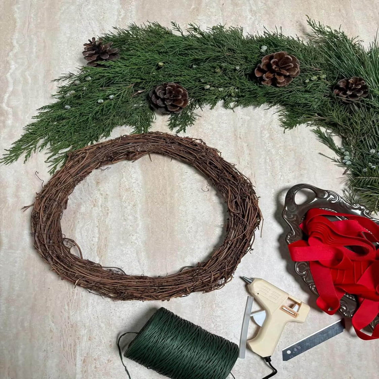 Wooden Grapevine Wreath 1 Pack