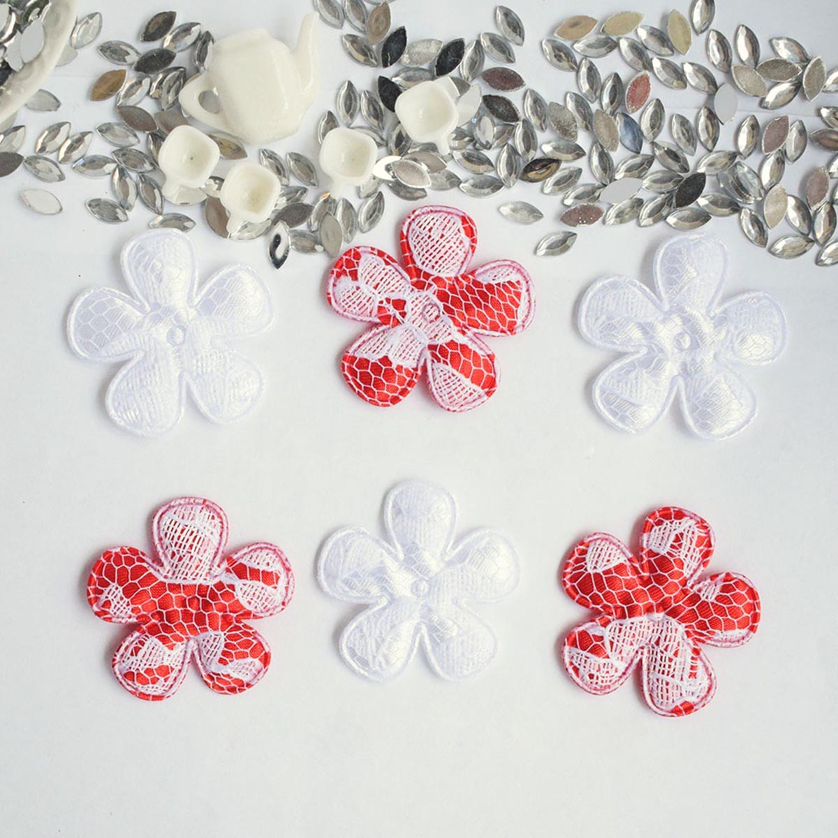 60pcs Padded Satin Flower w/lace 1.5″- White/Red